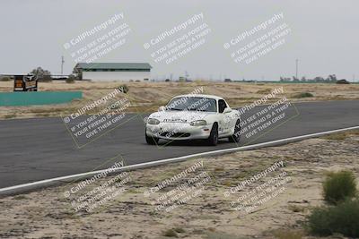 media/Jun-01-2025-CalClub SCCA (Sun) [[eae223c5dd]]/Group 5/Race (Front Straight)/